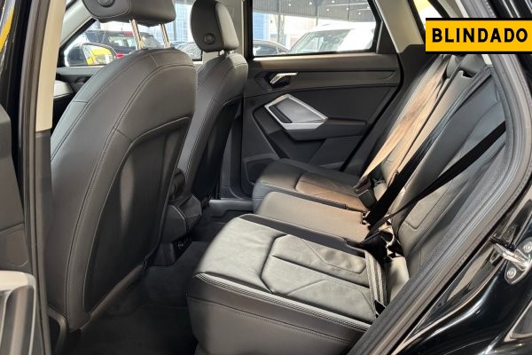AUDI Q3 2.0 40 TFSI GASOLINA PRESTIGE QUATTRO TIPTRONIC 2022/2023